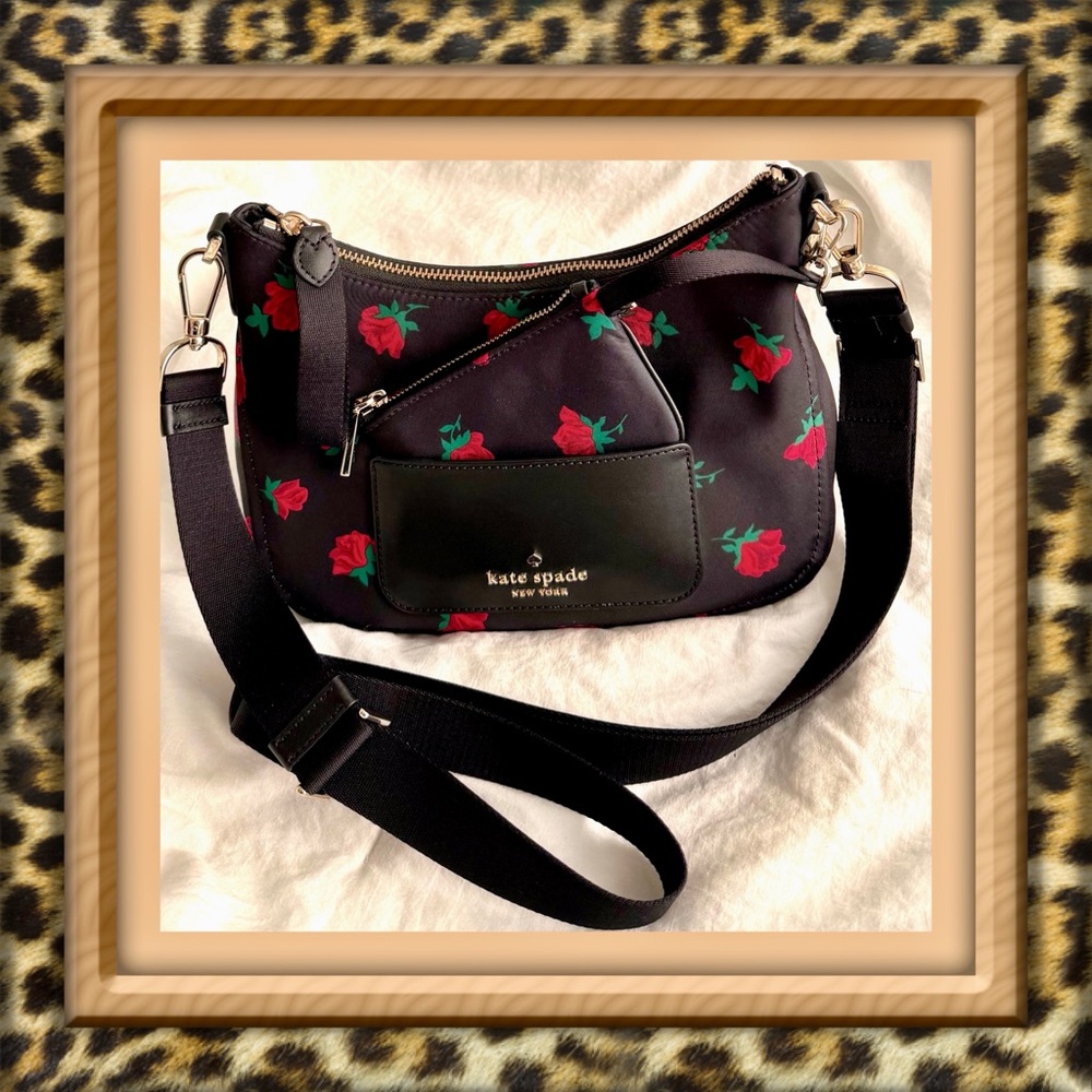 👑✅PRICE FIRM✅Kate Spade Chelsea Black and Red Roses Print Crossbody Bag